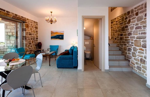 Likissa Villa | Agnantio Marion Villas - Artemis Seaview Retreat