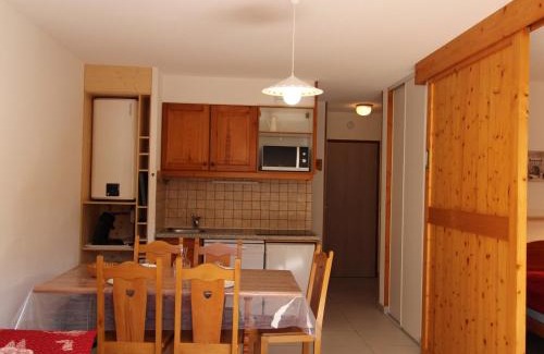 Aussois Apartment | Agréable appartement 5-6 pers avec terrasse, proche navettes, piscine, WiFi, parking, ski - FR-1-508-189