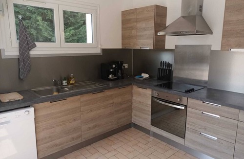 Medis House | Agréable Maison à 10 Minutes des Plages