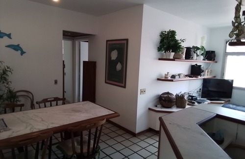 Jardim Tejereba Apartment | Agradável Apto 100 Metros da Praia , 3 Dorm , 2 Banheiros , Cozinha Completa