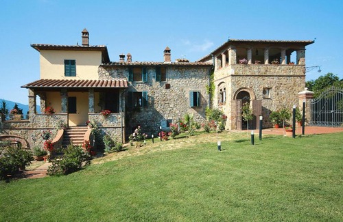 Chiusdino Apartment | Agri-tourism La Chiusa Chiusdino - ITO08015-EYC