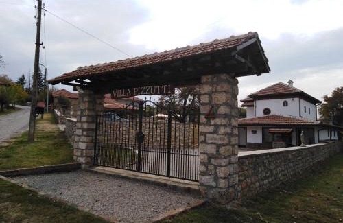 Devetaki House | Agriturismo Пицути