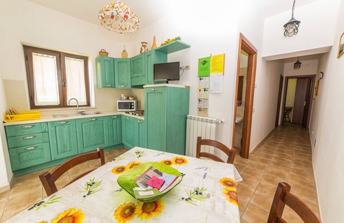 Montefiascone Other | Agriturismo Bella Cima - Girasole apartment (sleeps 4)