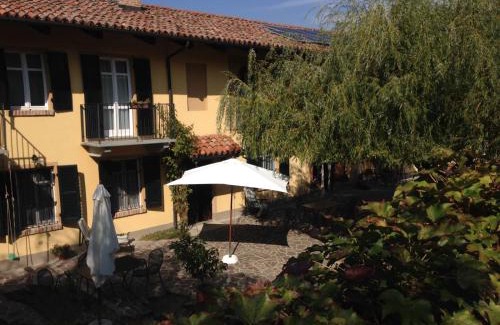 Roddi House | Agriturismo Cascina Barin