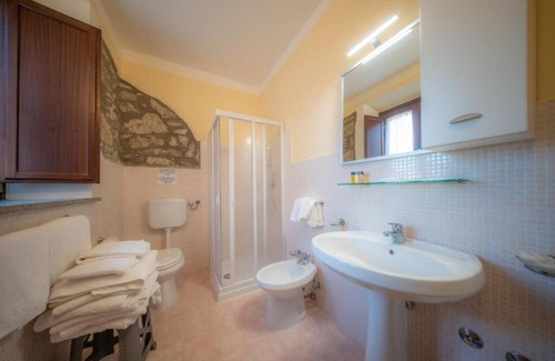 Bolsena Other | Agriturismo L'Elce: Apartment with Terrace