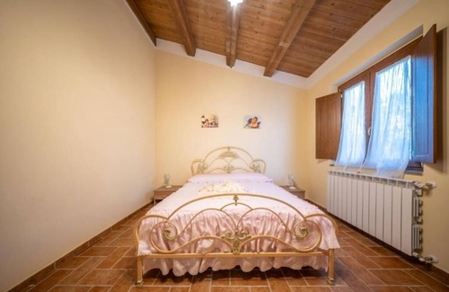 Bolsena Other | Agriturismo L'Elce: Apartment with Pool View