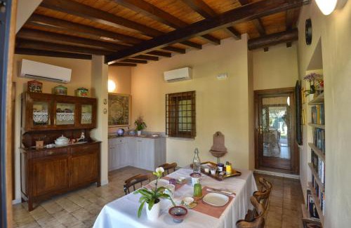 Crociale House | Agriturismo le Orchidee di Corazza