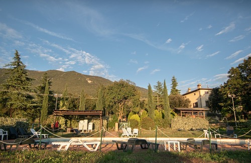 Capodacqua Hotel | Agriturismo Sasso Rosso