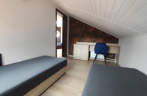 Ogrodzieniec House | Agroturystyka Orlik Kiełkowice ul Turystyczna 132 Sala &Noclegi