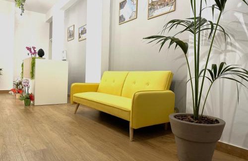 Monte di Pieta House | Ai Papiri