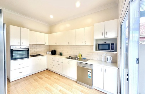 Maidstone House | Aiden house- close to local amenities, shopping, parks, public transportation.