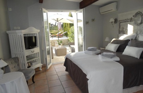 Aigues-Mortes Bed & Breakfast | AIGUES MARINES