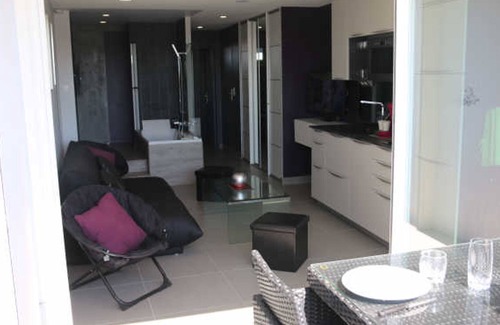 Naturist Village Apartment | Air-conditioned apartment with terrace, parking and WIFI - Cap d'Agde