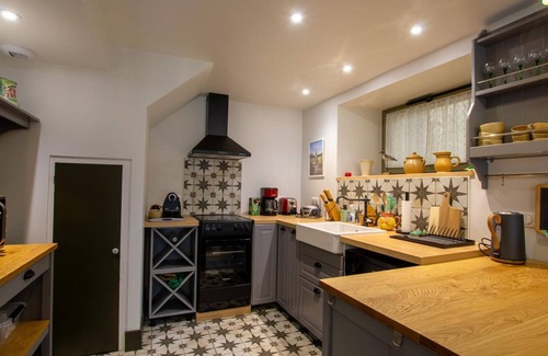 Sarlat-la-Caneda Historic Center Cottage | Air-conditioned house with garden in the heart of Sarlat