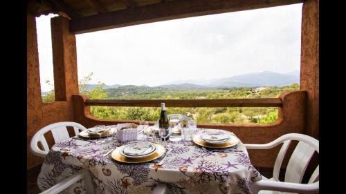 Pinarellu Apartment | Air-conditioned apartment near Porto Vecchio, 500 m sea, 8 people, two bathrooms