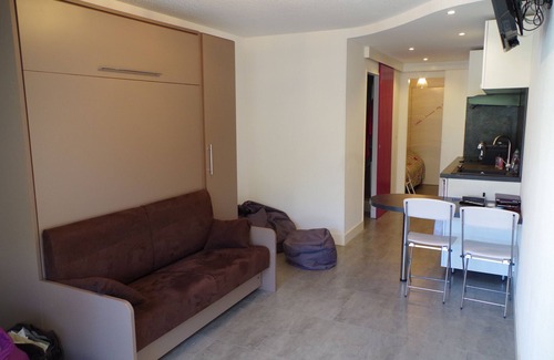 La Petite Motte Apartment | Air conditioned studio + cabin, 5 people with garden. 10 minutes from the sea on foot.