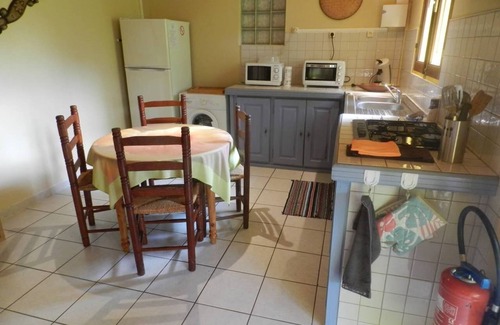 L'Etang-Sale House | Air-conditioned house tropical garden beach 7 mns