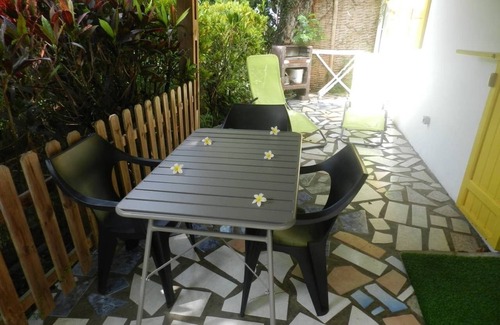 L'Etang-Sale House | Air-conditioned house tropical garden beach 7 mns