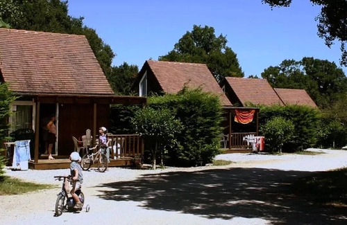 Rocamadour Ski Chalet | Air-conditioned Quercy Chalets (30m²) 6 people