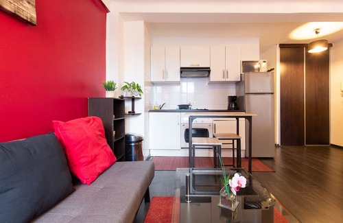 Golfe Juan Apartment | Air-conditioned studio in the heart of the Gulf of Juan 5 minutes walk from the beaches