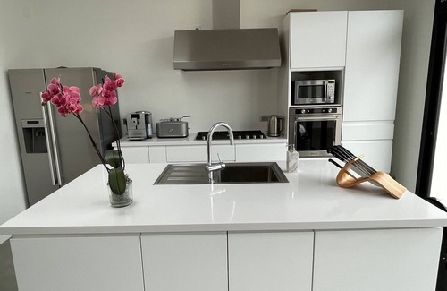 La Rochelle House | Air-conditioned villa with pool 5 minutes' walk from the old port and beach