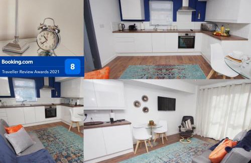 Offerton Apartment | Air Host and Stay - Apartment 4 Broadhurst Court sleeps 4 minutes from town centre