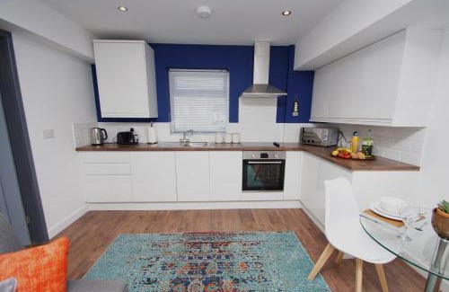 Offerton Apartment | Air Host and Stay - Apartment 4 Broadhurst Court sleeps 4 minutes from town centre