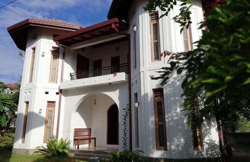 Negombo Bed & Breakfast | Air Port 5 Minutes Super Clean Upul