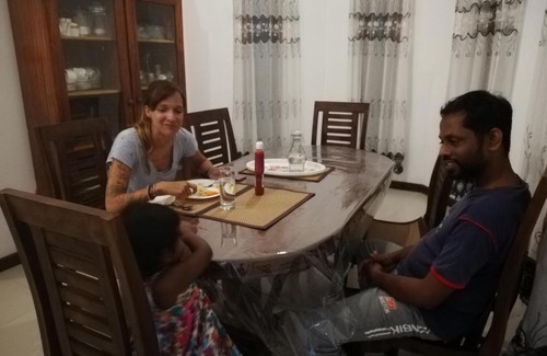Negombo Bed & Breakfast | Air Port 5 Minutes Super Clean Upul