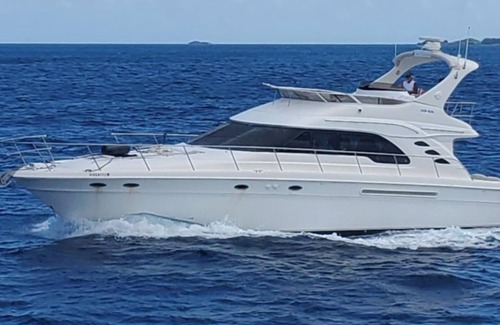 Red Hook Boat Rental | AirBNB on the water. Resort amenities available.