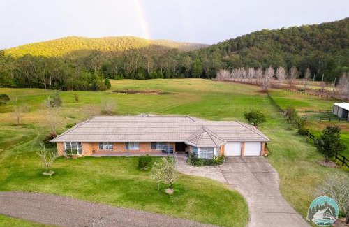 Wyong Creek House | Aircabin - Wyong Creek - Cozy Country Home