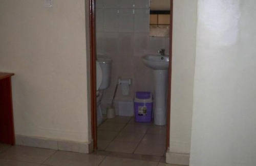 Kigali Bed & Breakfast | airport view motel kigali