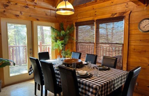 Pigeon Forge House | Airprort Runway 33- Near Pigeon Forge Resort Pool, Views & Free Attraction Tickets