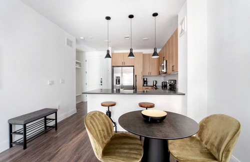 Hancock Apartment | Airy Central Austin 1BR w/Pool, Gym & W/D, nr U. Texas, by Blueground