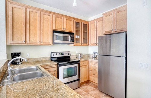 San Bruno Apartment | Airy San Bruno 1BR w/Pool, Gym, W/D, near trains + shops, by Blueground