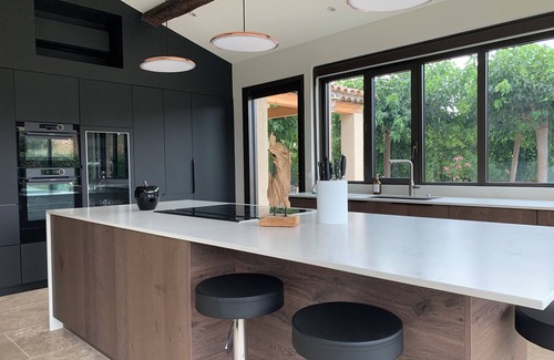 Saint-Cannat House | AIX EN PROVENCE: PROVENCAL FARMHOUSE WITH PRIVATE POOL FOR 8 PEOPLE.