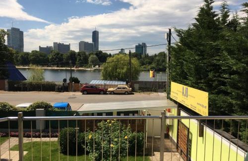 Donaustadt Apartment | AJO Apartments - Alte Donau Lake View Penthouse - Self-Check-in