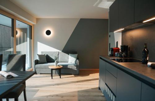 Saltusio Apartment | Aktiv Lodge Meran - Terrace Two