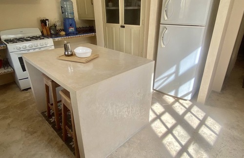 Centro House | A’KU House - 3 bedrm Colonial Charm with Pool three blocks from Paseo Montejo