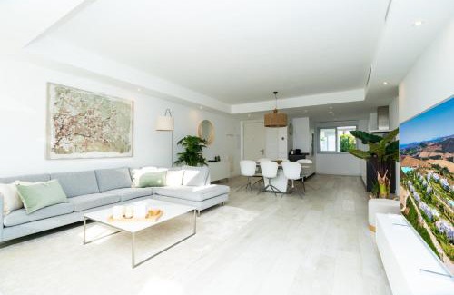 Casares Apartment | AL-1112 2 Bed Alcazaba Lagoon