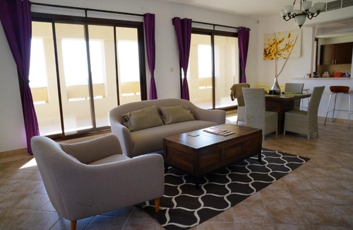 Dubai Festival City House | Al Badia Condo Entire Apartment