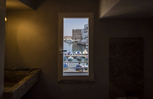 Monopoli House | Al Console Luxury Suite 103