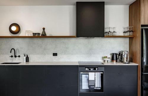 Launceston CBD Apartment | Al Fresco Living apartment in Launceston