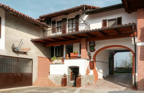 Camerano Casasco Apartment | Al Mobile Antico 602.2
