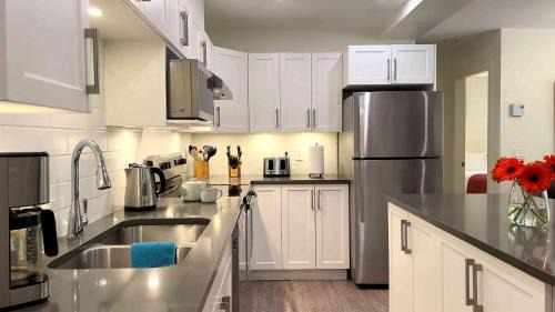 Revelstoke Apartment | Al's Escape by Revelstoke Vacations