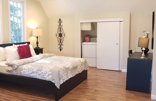 Newhall Apartment | AL4: Dog-friendly 1/1 Near SCU, DT San Jose, SAP