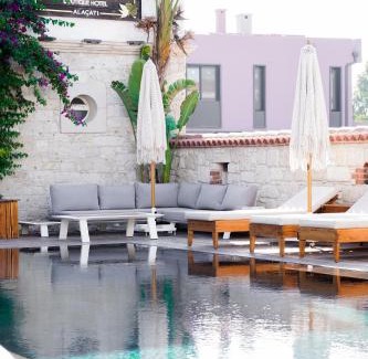 Hacımemis Bed & Breakfast | Alaçatı Limonaia Hotel