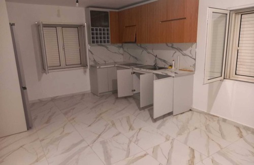 Tirana House | Alabaster House the center of Tiran
