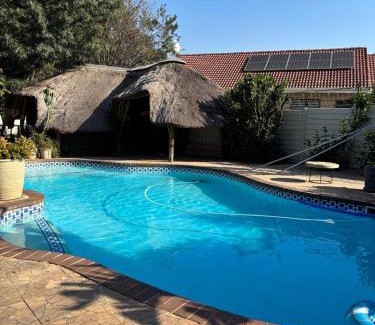 Greater Johannesburg Metropolitan Area Apartment | Alabaster Rest