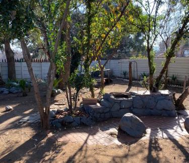 Greater Johannesburg Metropolitan Area Apartment | Alabaster Rest